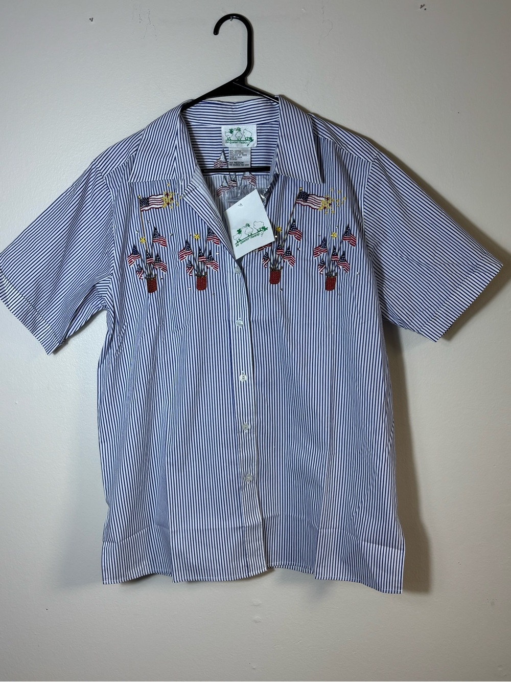 Quacker Factory Short Sleeve Button Shirt Patriotic American Flag Stripe Size M